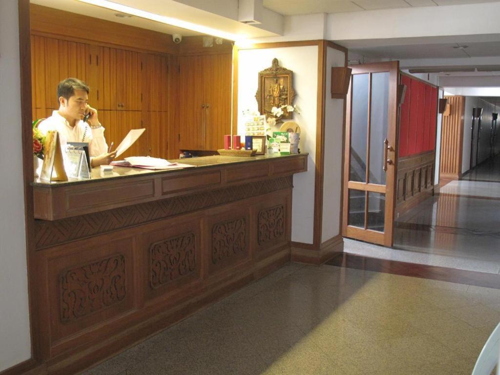 Dusit Hotel Sakon Nakhon Esterno foto